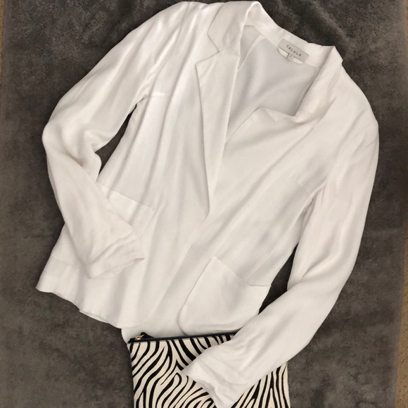 ARITZIA TNA White blazer - Picture 2 of 6
